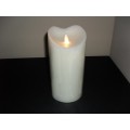 Led Kaars met timerfunctie doorsnee ongeveer 9 cm en hoogte 23 cm